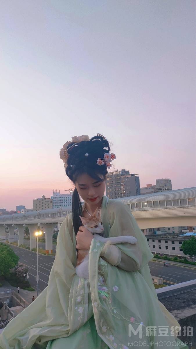 汉服模特