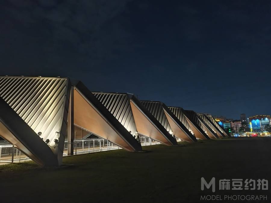 夜景模特