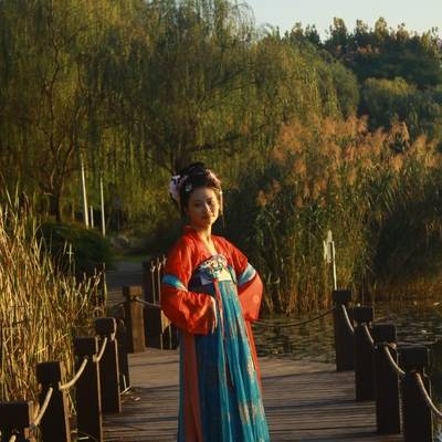 汉服模特