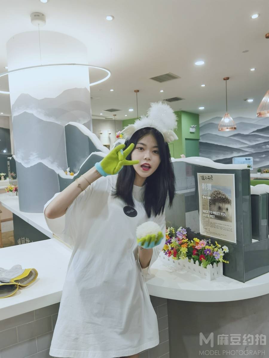 清新模特
