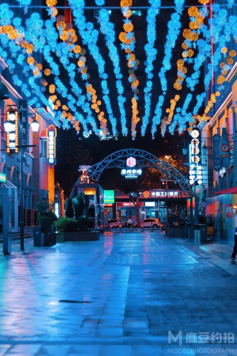夜景模特