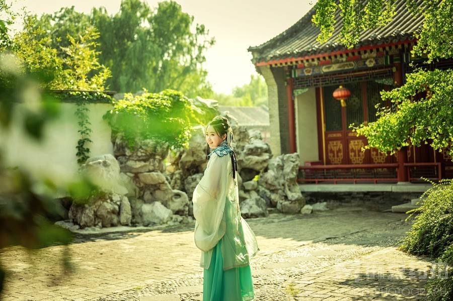 汉服模特