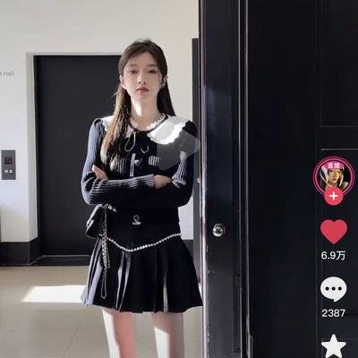 校园模特