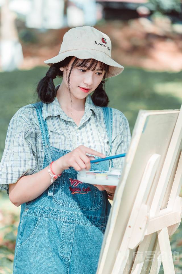 校园模特