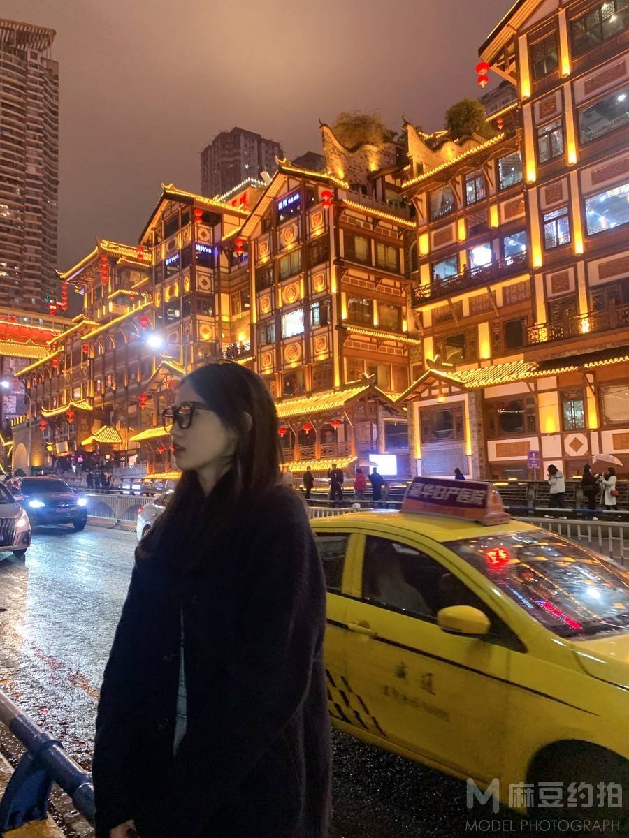 夜景模特