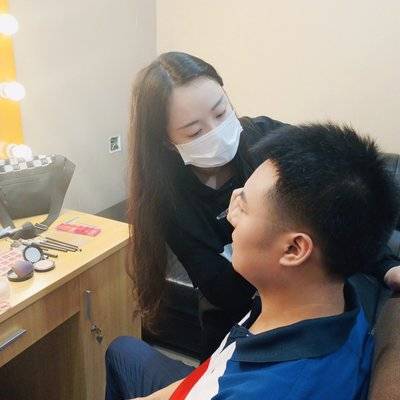 妆容模特