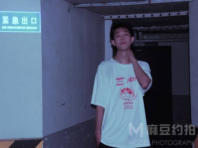 纪实模特