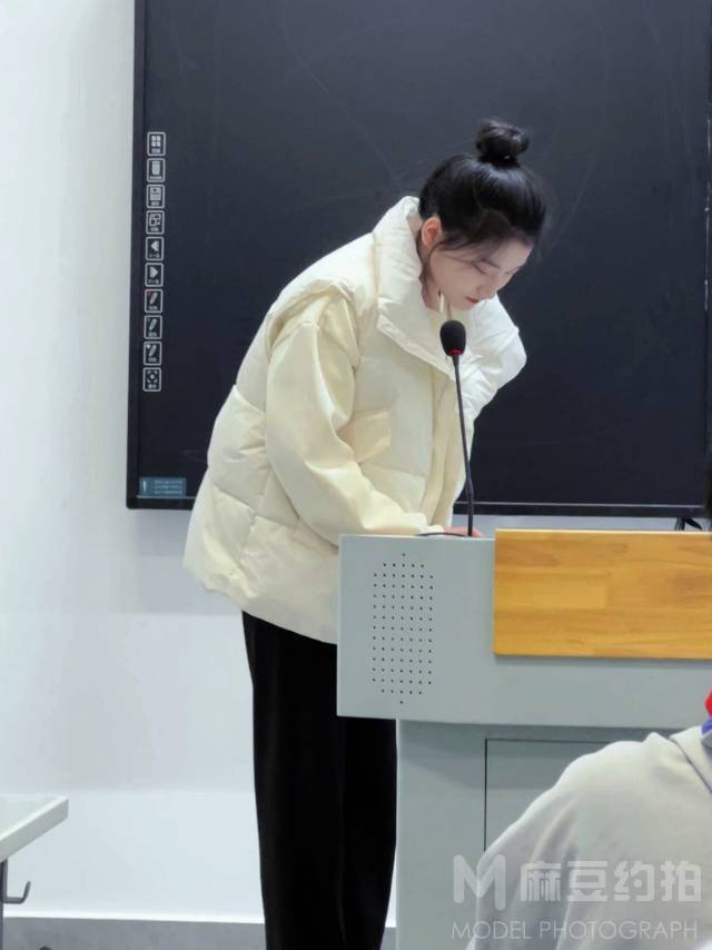 校园模特