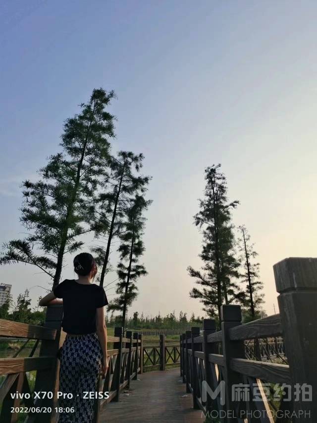 清新模特