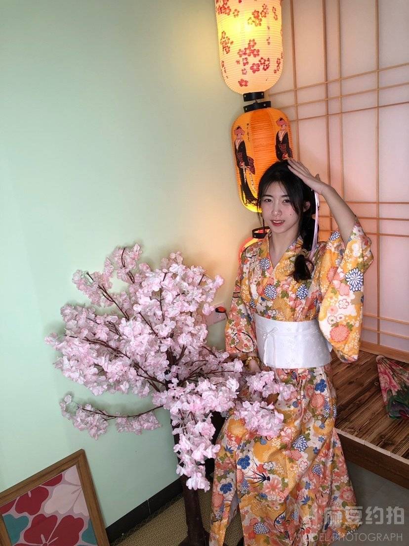和服模特