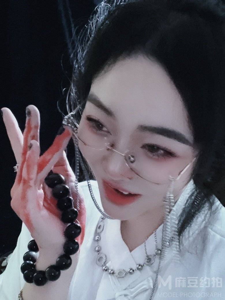 暗黑模特