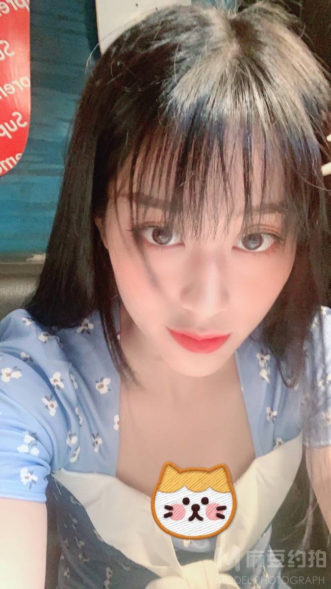 黑白模特