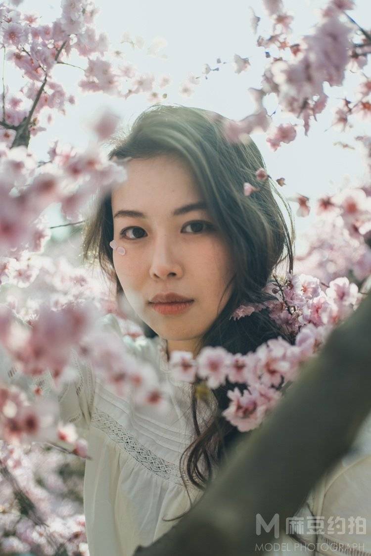 黑白模特