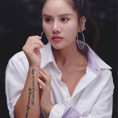 妆容模特
