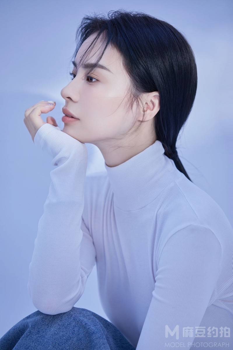 黑白模特