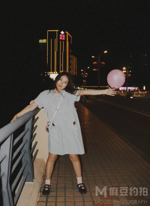 夜景模特