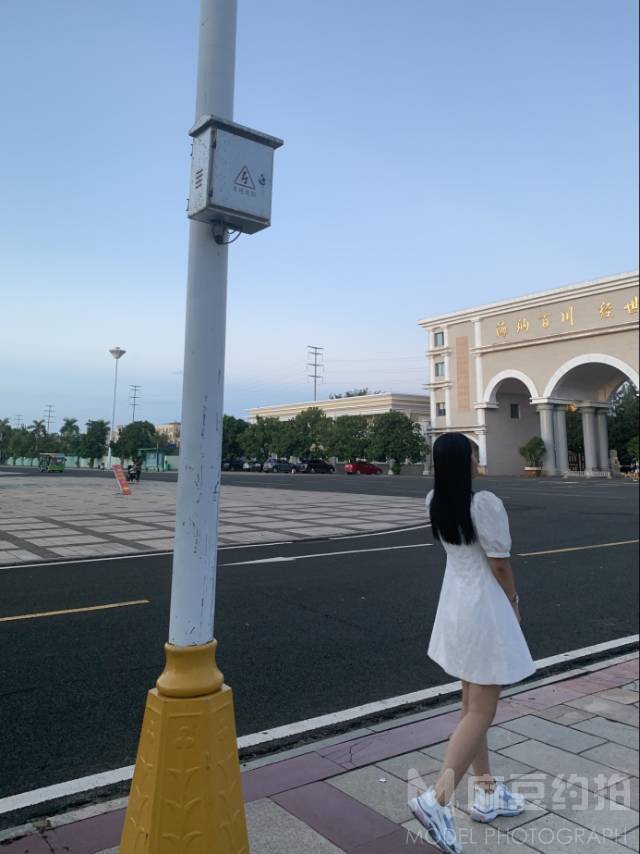 校园模特