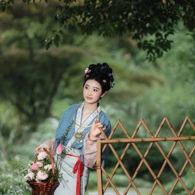 汉服模特
