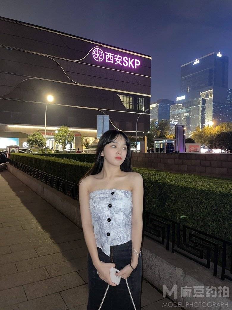 校园模特