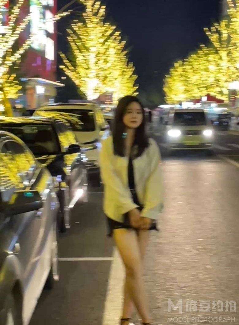 夜景模特