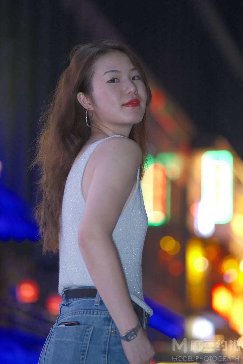 夜景模特