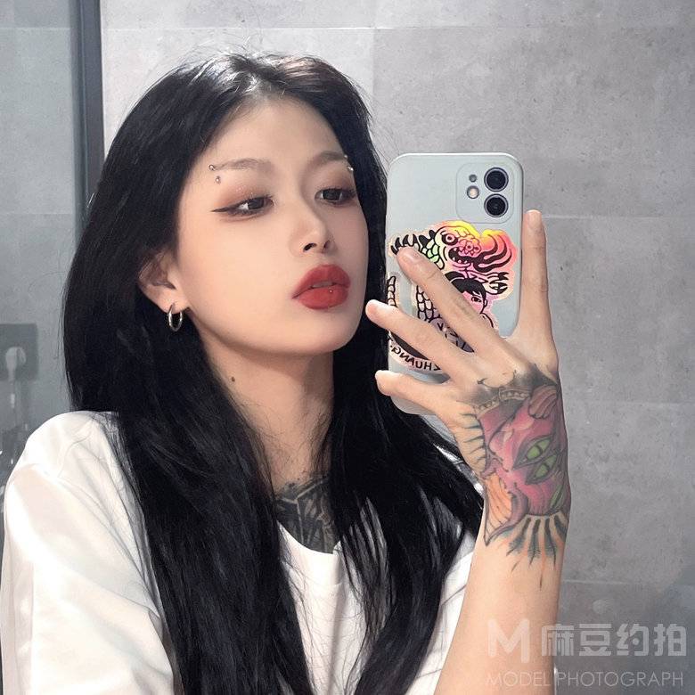 暗黑模特