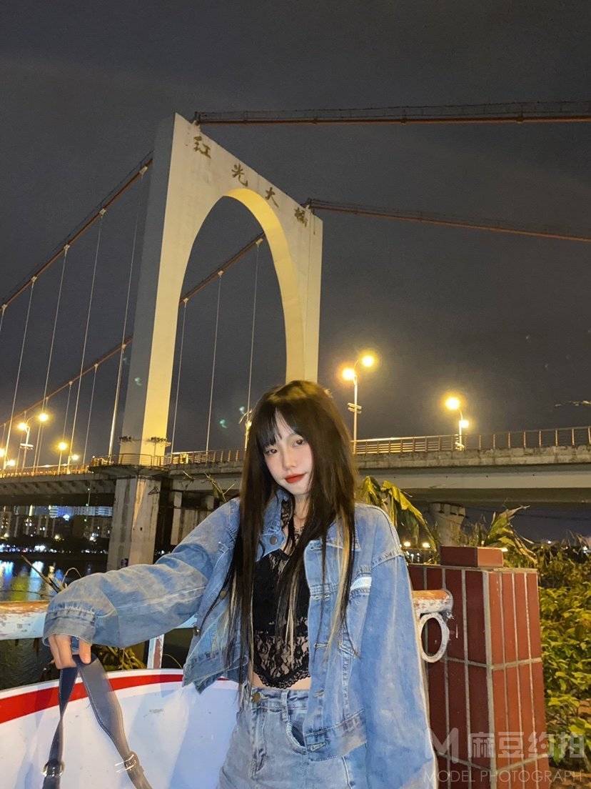 夜景模特