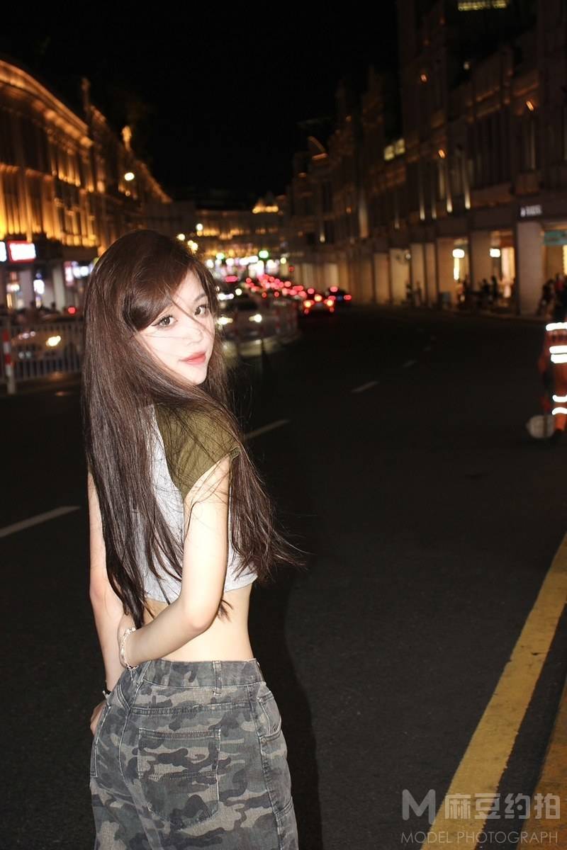 夜景模特