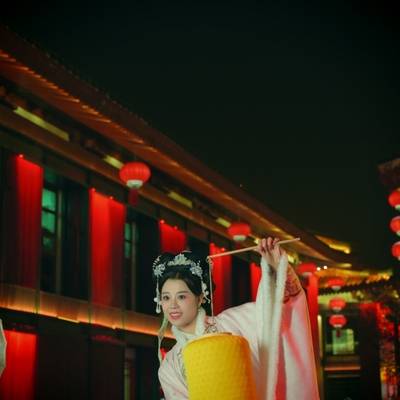 汉服模特