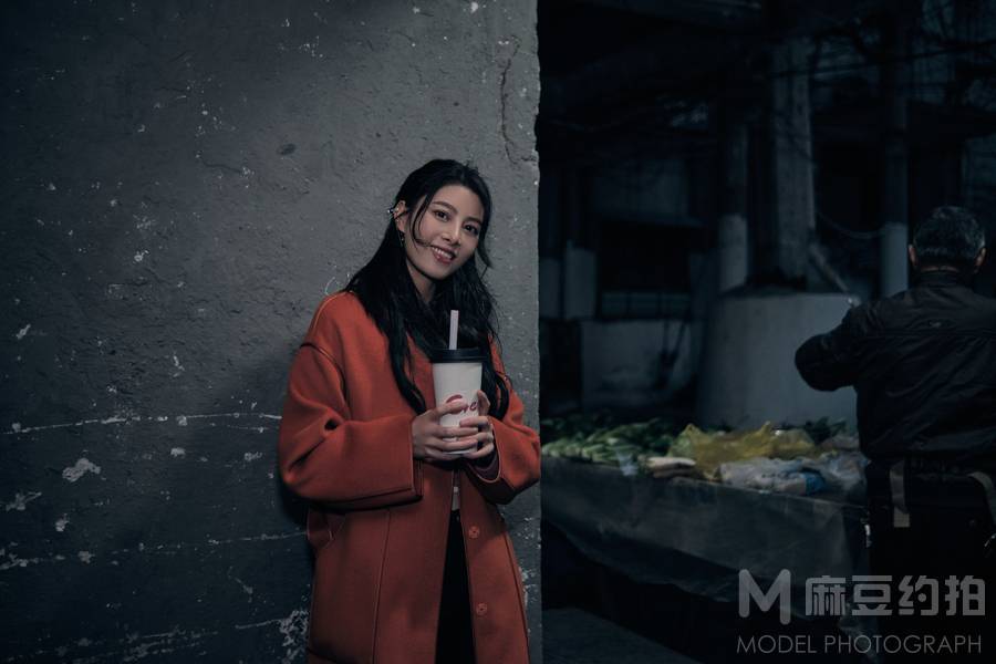 情绪模特