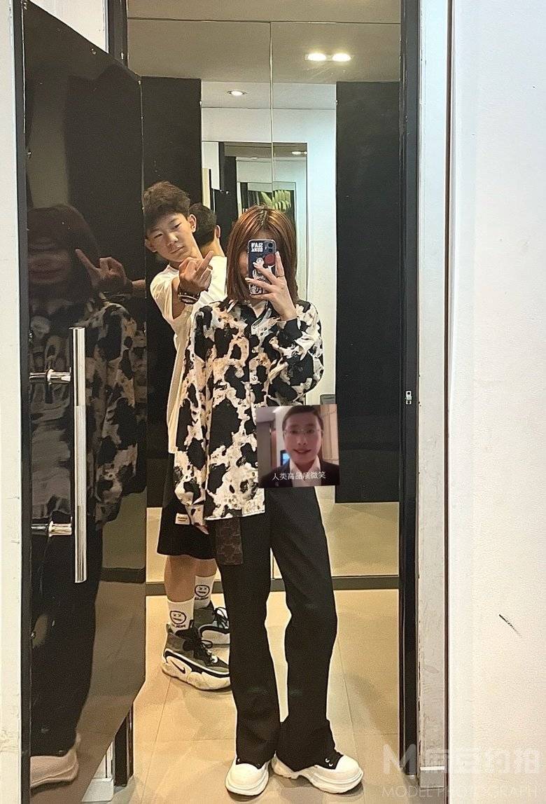 校园模特