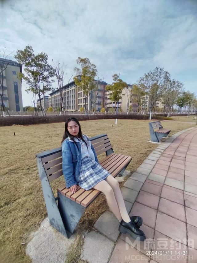 校园模特
