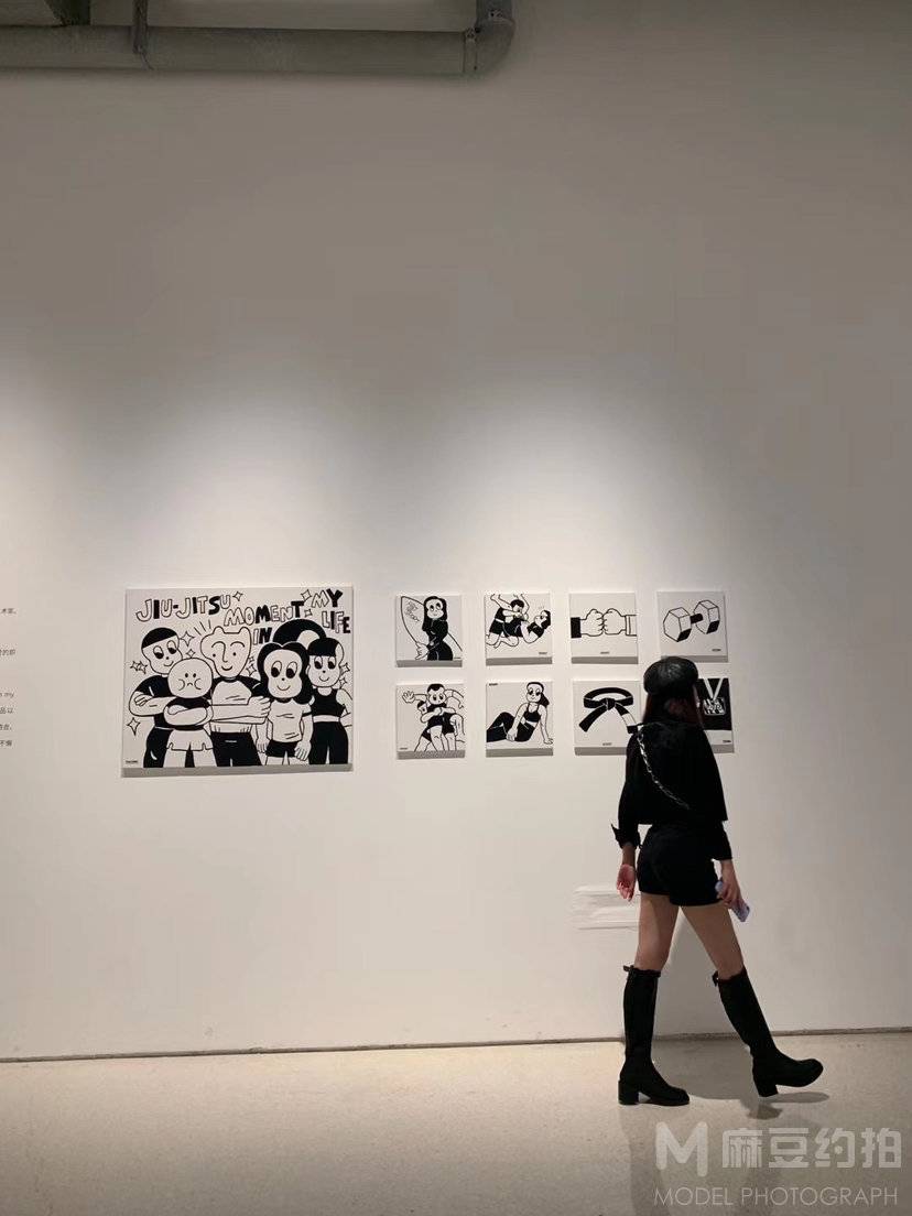 情绪模特