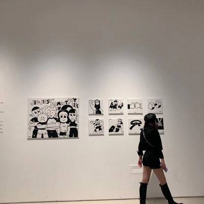 情绪模特
