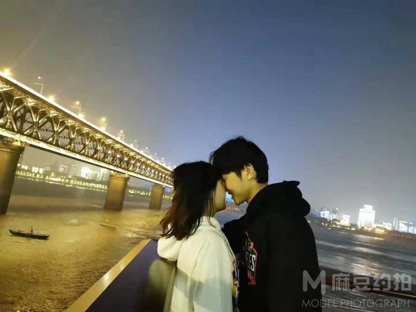 情侣模特