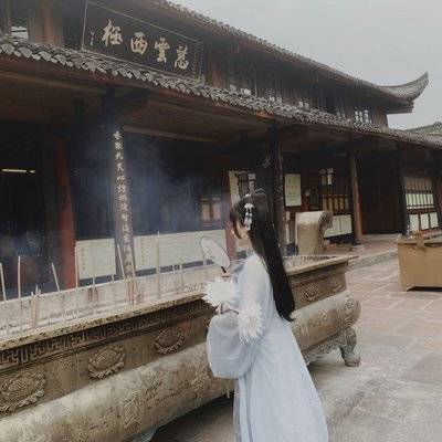 汉服模特