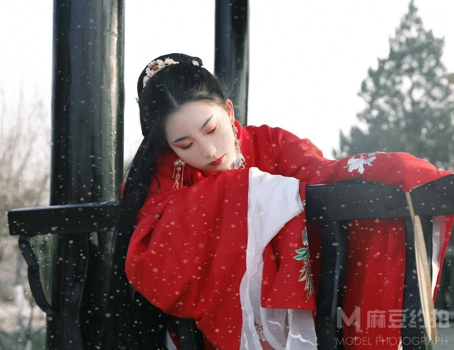汉服模特