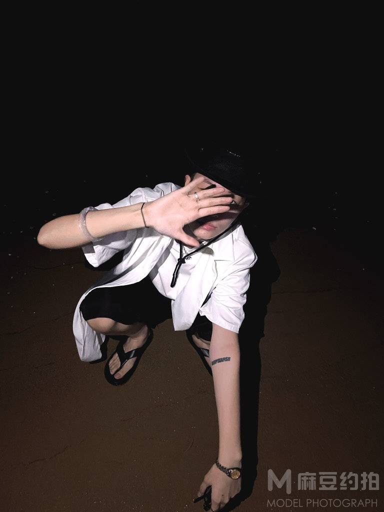 暗黑模特