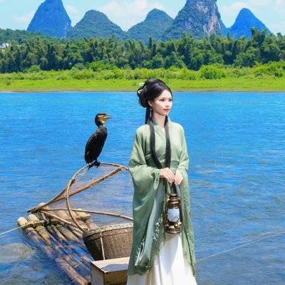 汉服模特