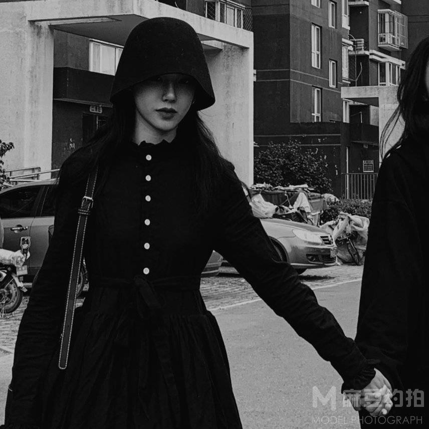 黑白模特