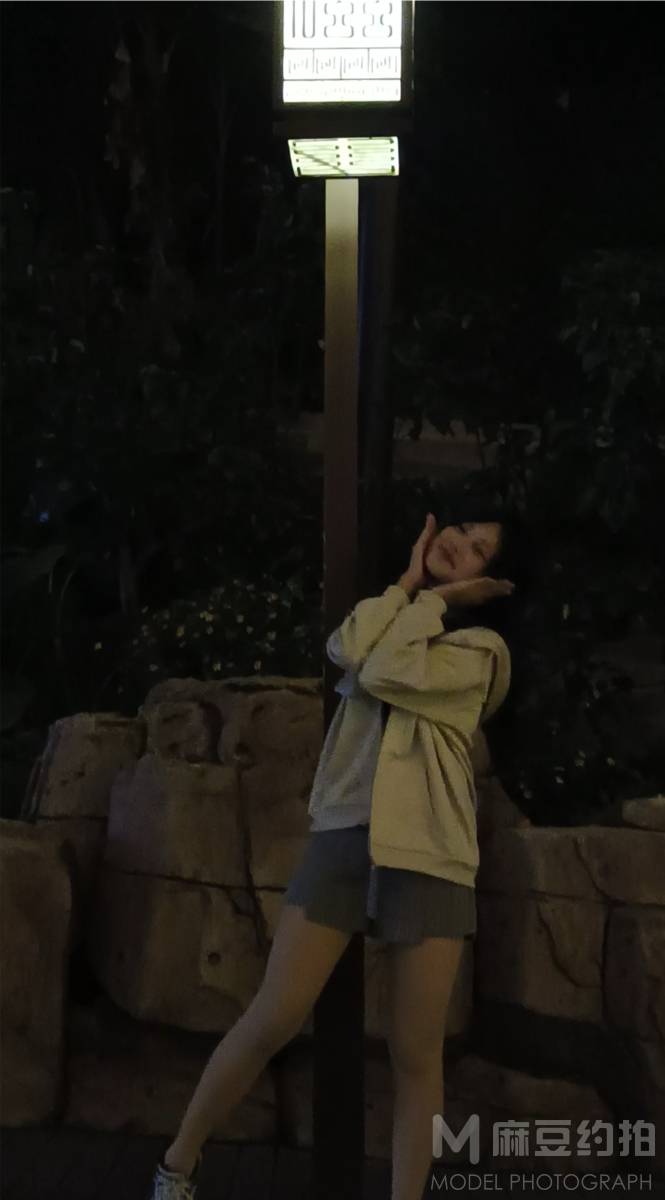 夜景模特