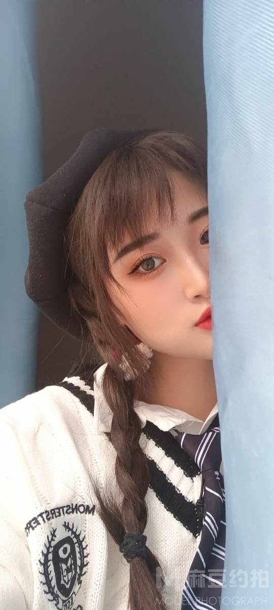 黑白模特