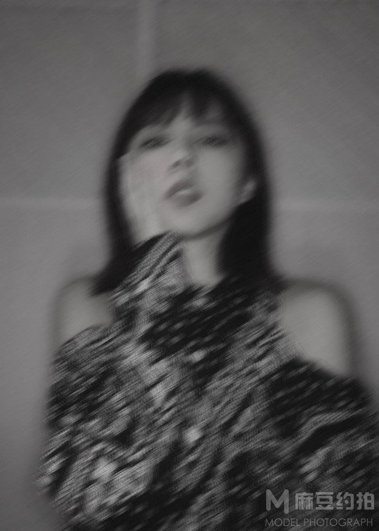 黑白模特