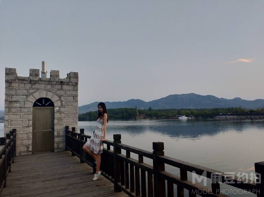 清新模特