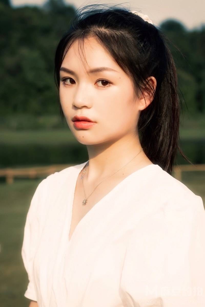 胶片模特