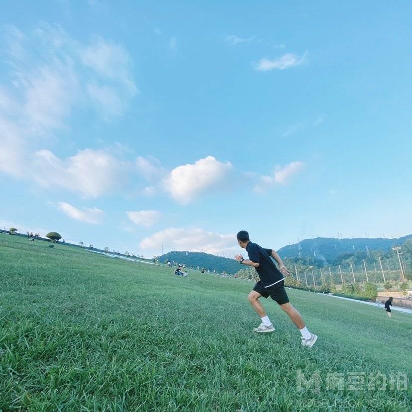 黑白模特