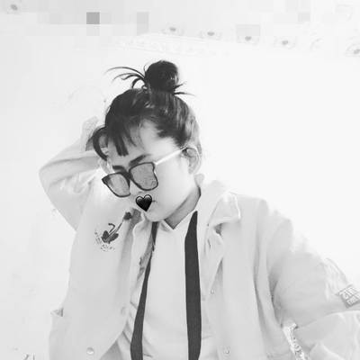 黑白模特