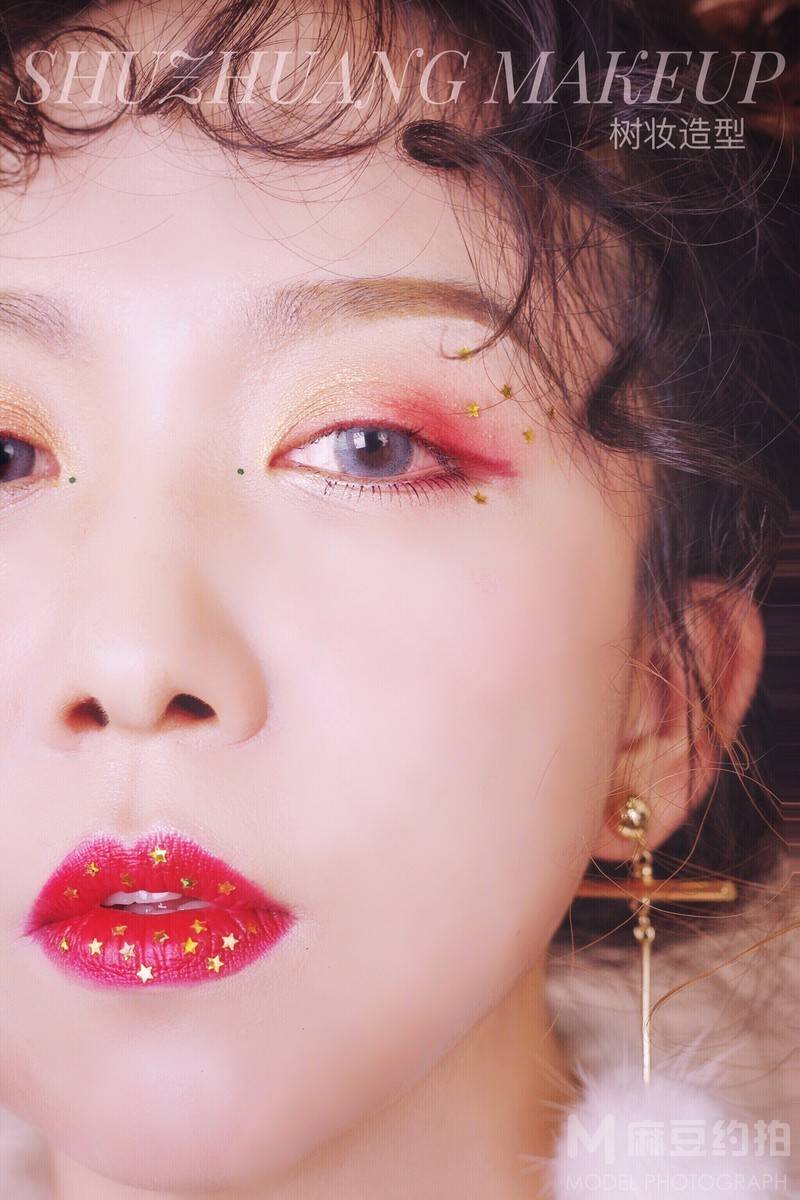 妆容模特