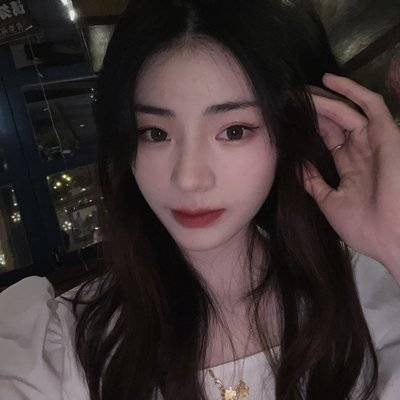 黑白模特