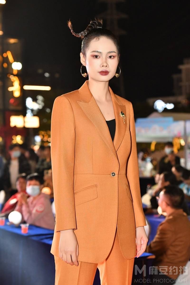 时尚模特